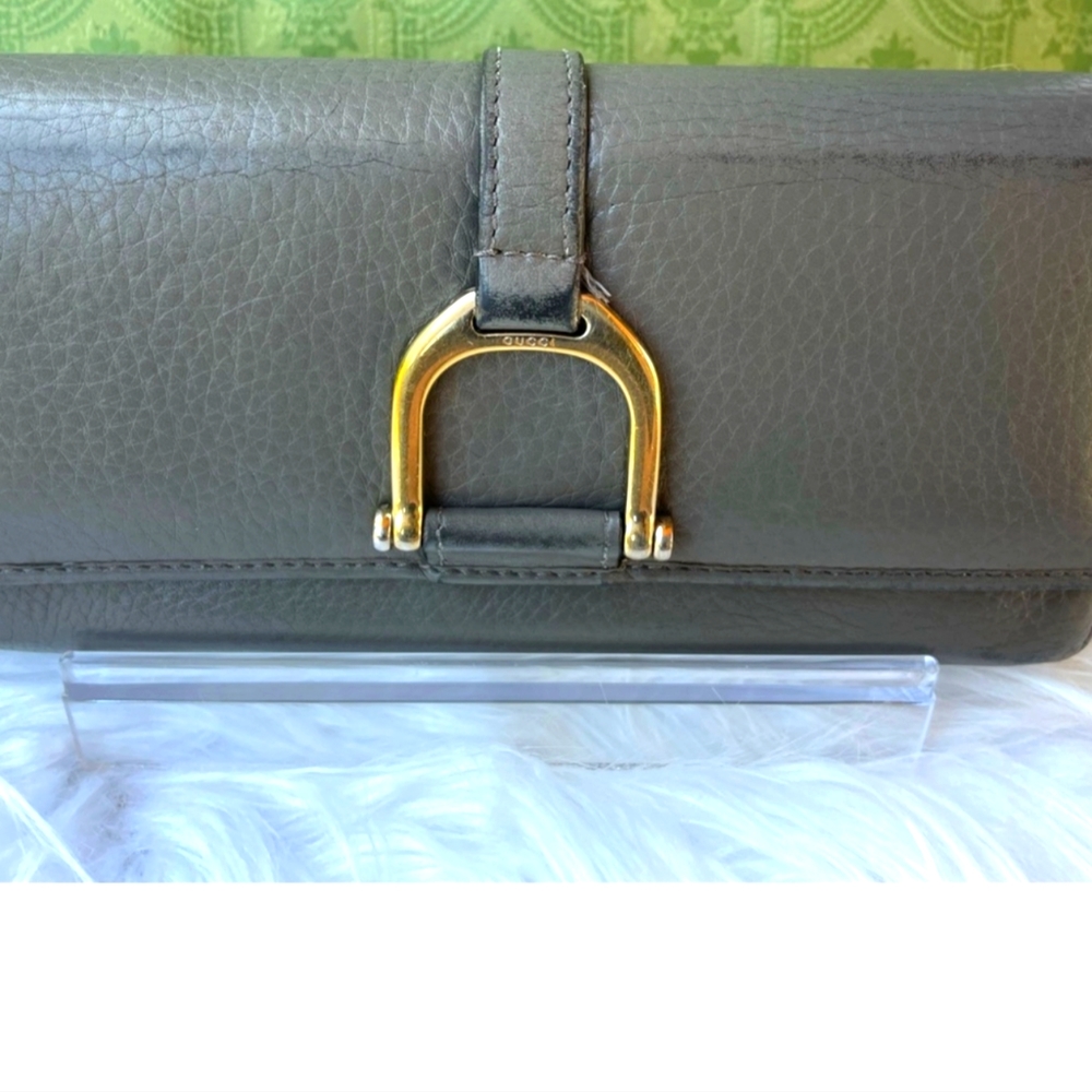 GUCCI HORSEBIT WALLET EUC.